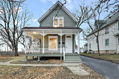 754 Grace St, Elgin, IL 60120 photo 1