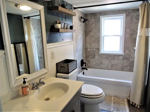 115 10th St, Peru, IL 61354 photo 11