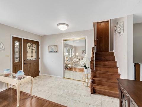 80 Dulles Rd, Des Plaines, IL 60016 photo 4