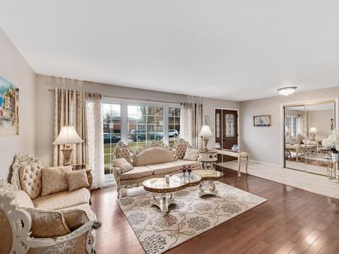 80 Dulles Rd, Des Plaines, IL 60016 photo 5