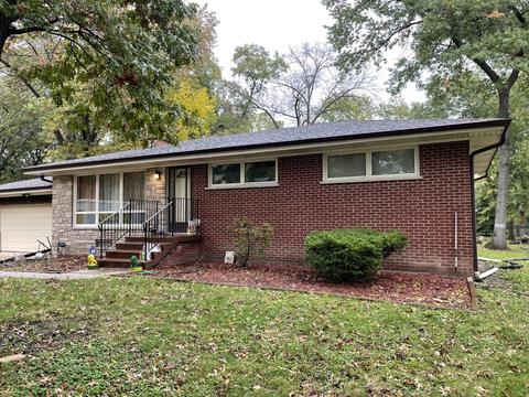 18135 Clyde Ave, Lansing, IL 60438 photo 1