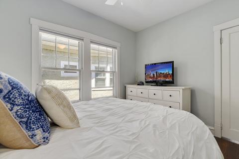 7612 Vine St, River Forest, IL 60305 photo 7
