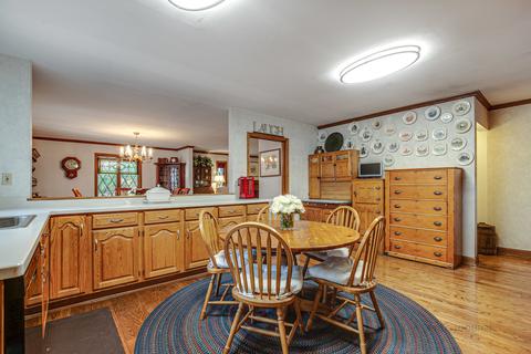 889 Willow Rd, Winnetka, IL 60093 photo 3