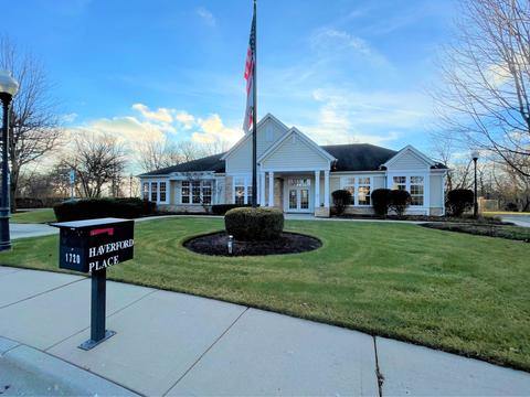 5905 Leeds Rd, Hoffman Estates, IL 60192 photo 18
