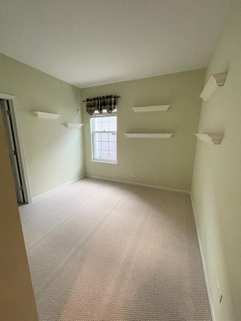 5905 Leeds Rd, Hoffman Estates, IL 60192 photo 10