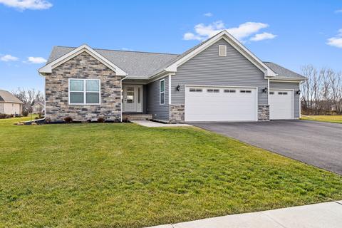 7601 Haymaker Ln, Cherry Valley, IL 61016 photo 1