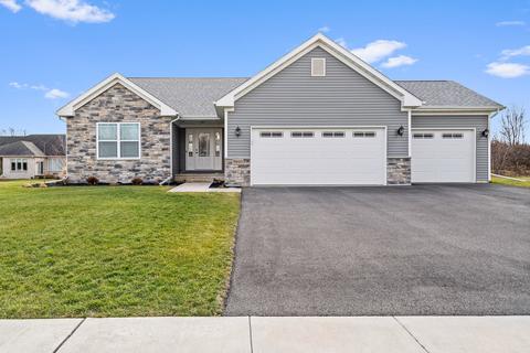 7601 Haymaker Ln, Cherry Valley, IL 61016 photo 2