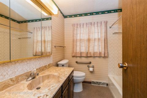 166 S Melrose Ave, Elgin, IL 60123 photo 10