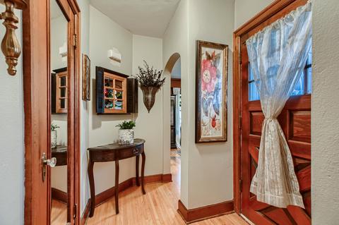 506 Preston Ave, Elgin, IL 60120 photo 4