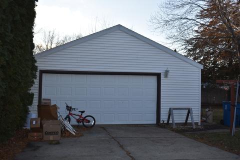 214 E 8th St, Dixon, IL 61021 photo 4