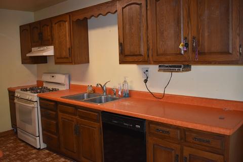 214 E 8th St, Dixon, IL 61021 photo 5