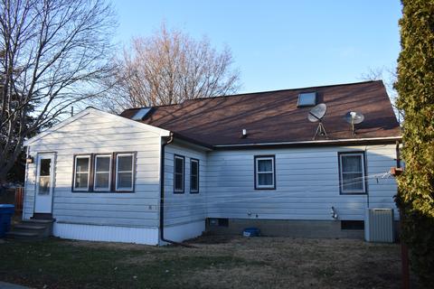 214 E 8th St, Dixon, IL 61021 photo 3