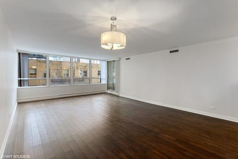 201 E Chestnut St #7F, Chicago, IL 60610 photo 5