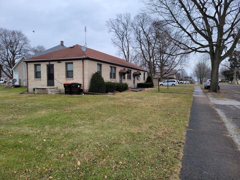 415 E Topeka St, Toluca, IL 61369 photo 3