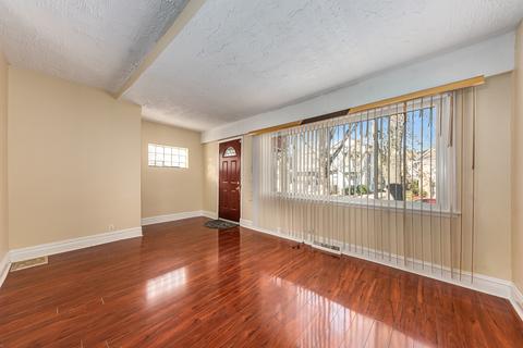 639 E 90th Pl, Chicago, IL 60619 photo 3