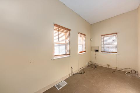639 E 90th Pl, Chicago, IL 60619 photo 17