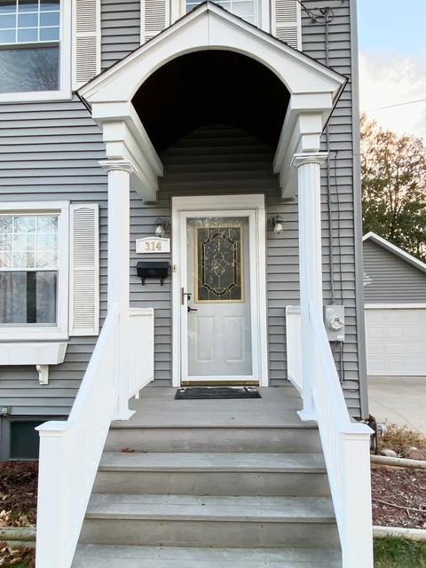 314 E Morgan St, Dixon, IL 61021 photo 2