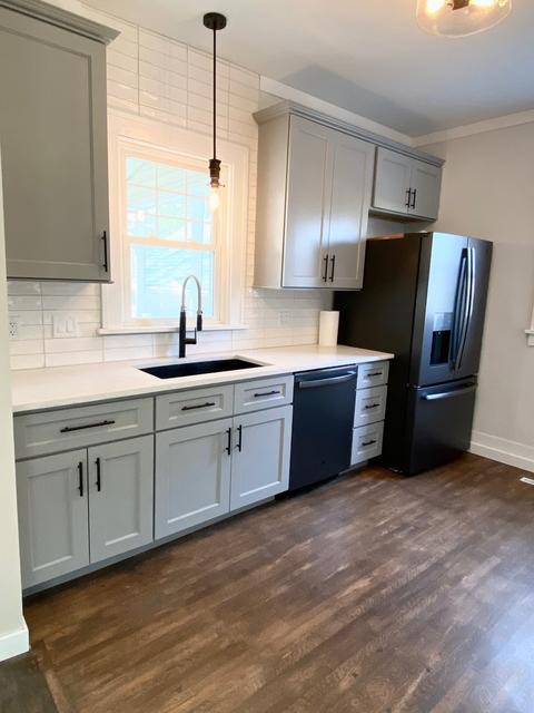 314 E Morgan St, Dixon, IL 61021 photo 3