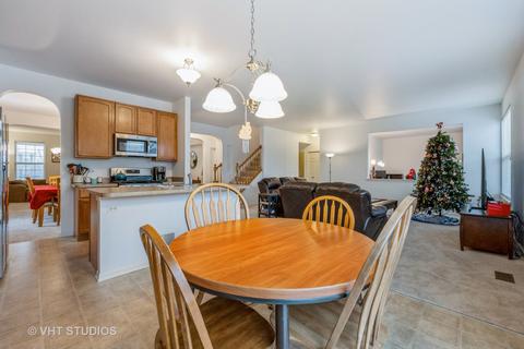582 Limerick Dr, Elgin, IL 60123 photo 8