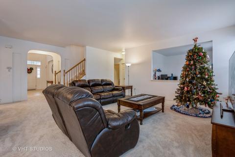 582 Limerick Dr, Elgin, IL 60123 photo 9