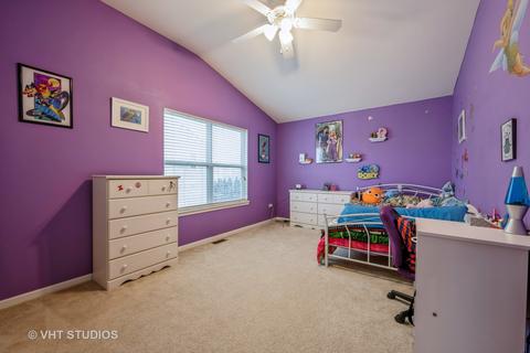 582 Limerick Dr, Elgin, IL 60123 photo 12