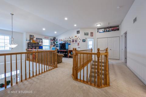 582 Limerick Dr, Elgin, IL 60123 photo 17