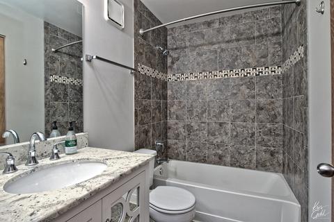 3265 Kirchoff Rd #320, Rolling Meadows, IL 60008 photo 14