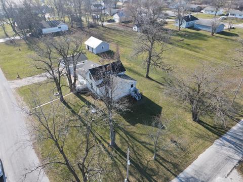 816 Masso St, Chenoa, IL 61726 photo 4