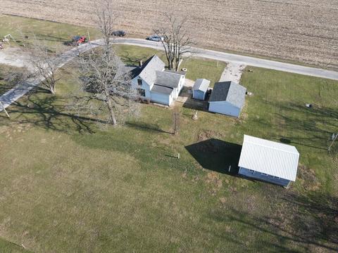 816 Masso St, Chenoa, IL 61726 photo 6