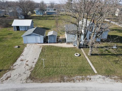 816 Masso St, Chenoa, IL 61726 photo 10