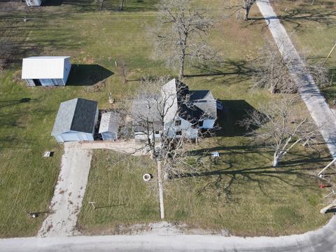 816 Masso St, Chenoa, IL 61726 photo 3