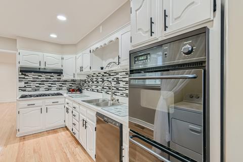 577 E Merle Ln, Wheeling, IL 60090 photo 8