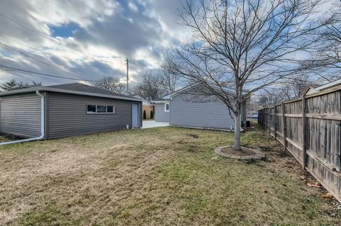 577 E Merle Ln, Wheeling, IL 60090 photo 24