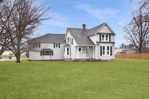 402 Sunset Dr, Chenoa, IL 61726 photo 4