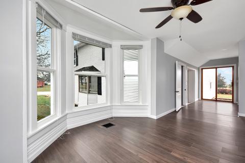402 Sunset Dr, Chenoa, IL 61726 photo 8