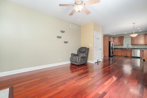 716 E 11th St, Lockport, IL 60441 photo 8