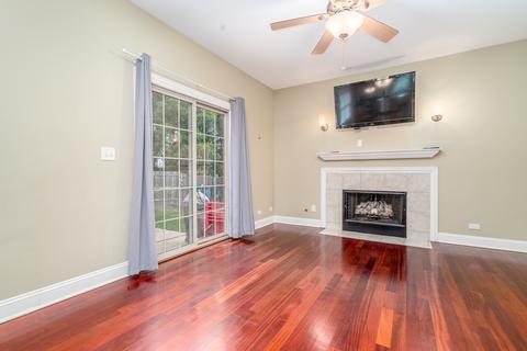 716 E 11th St, Lockport, IL 60441 photo 7