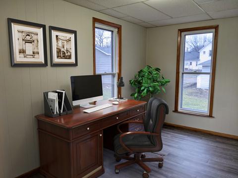 944 Empire St, Freeport, IL 61032 photo 2