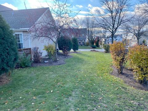 920 Adderly Ln, Gurnee, IL 60031 photo 8