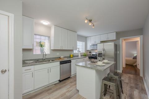 544 E 86th Pl, Chicago, IL 60619 photo 2