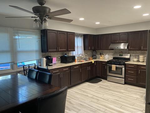 514 Melrose Ct, Elgin, IL 60123 photo 9