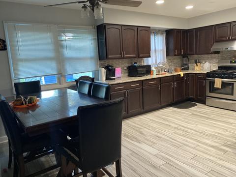 514 Melrose Ct, Elgin, IL 60123 photo 8