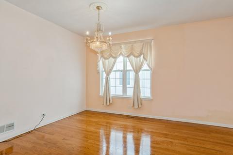 223 Lillian Pl, Bartlett, IL 60103 photo 3