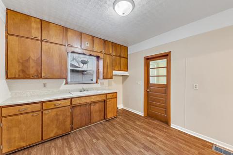 339 N 8th Ave, Kankakee, IL 60901 photo 8