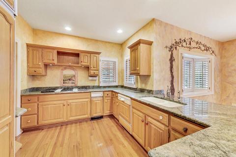 506 Kenmare Dr, Burr Ridge, IL 60527 photo 14