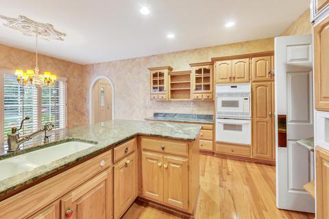 506 Kenmare Dr, Burr Ridge, IL 60527 photo 13