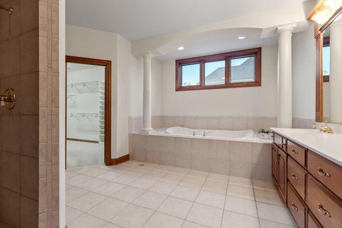 1616 Camden Pl, Wheaton, IL 60189 photo 18