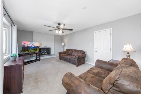 902 69th St, Darien, IL 60561 photo 6