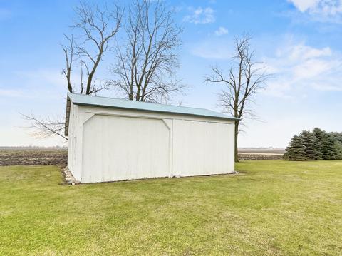 929 E 2300 North Rd, Danforth, IL 60930 photo 22