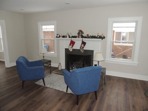 4 S Commonwealth Ave, Aurora, IL 60506 photo 7